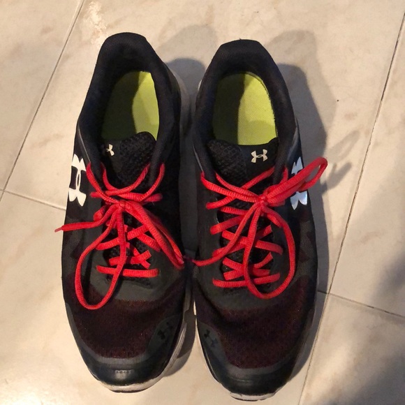 UNDER ARMOR SNEAKERS SIZE 11.5 - Picture 2 of 4